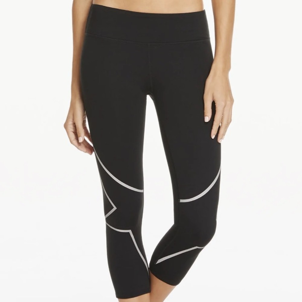 Fabletics Capri leggings